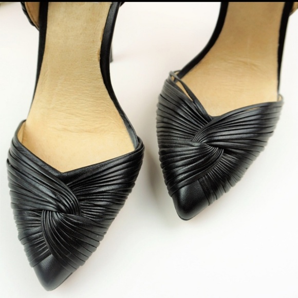 Heels - Picture 3 of 5